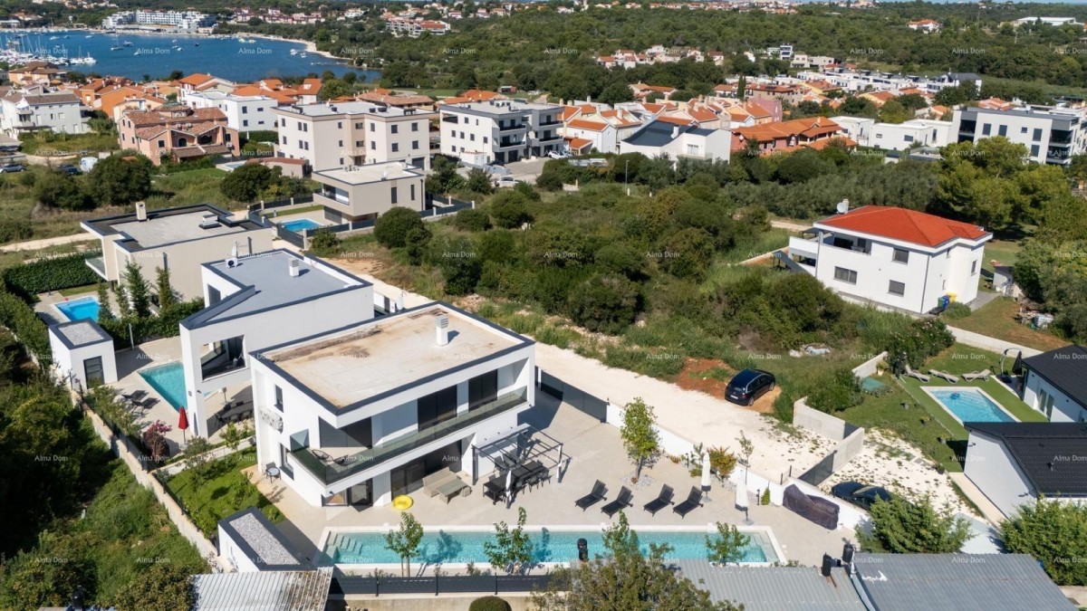 Продажа - новостроенная, современная и эксклюзивная вилла с бассейном, Волме, Пула! 2