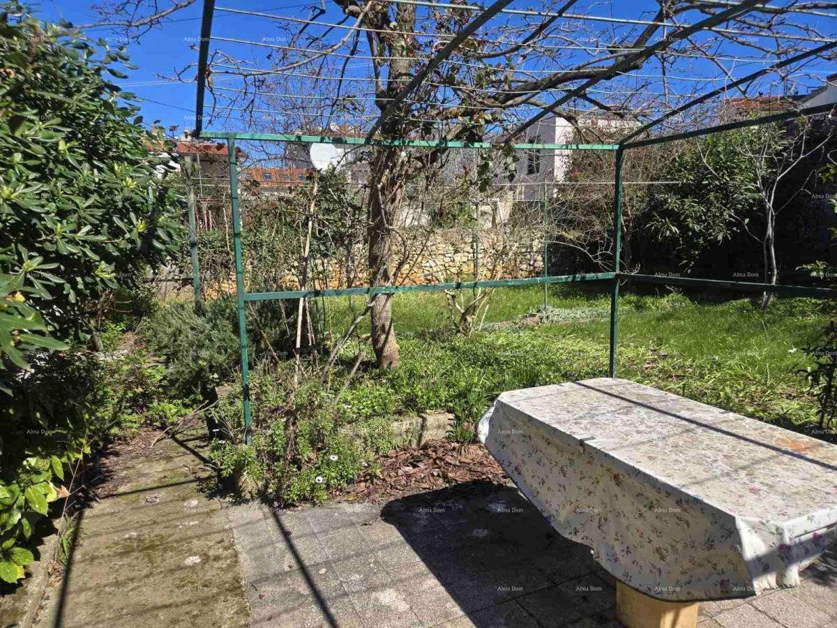 Каштание – дом с двумя отдельными квартирами, гаражом и садом площадью 250 м2 - продажа! 8