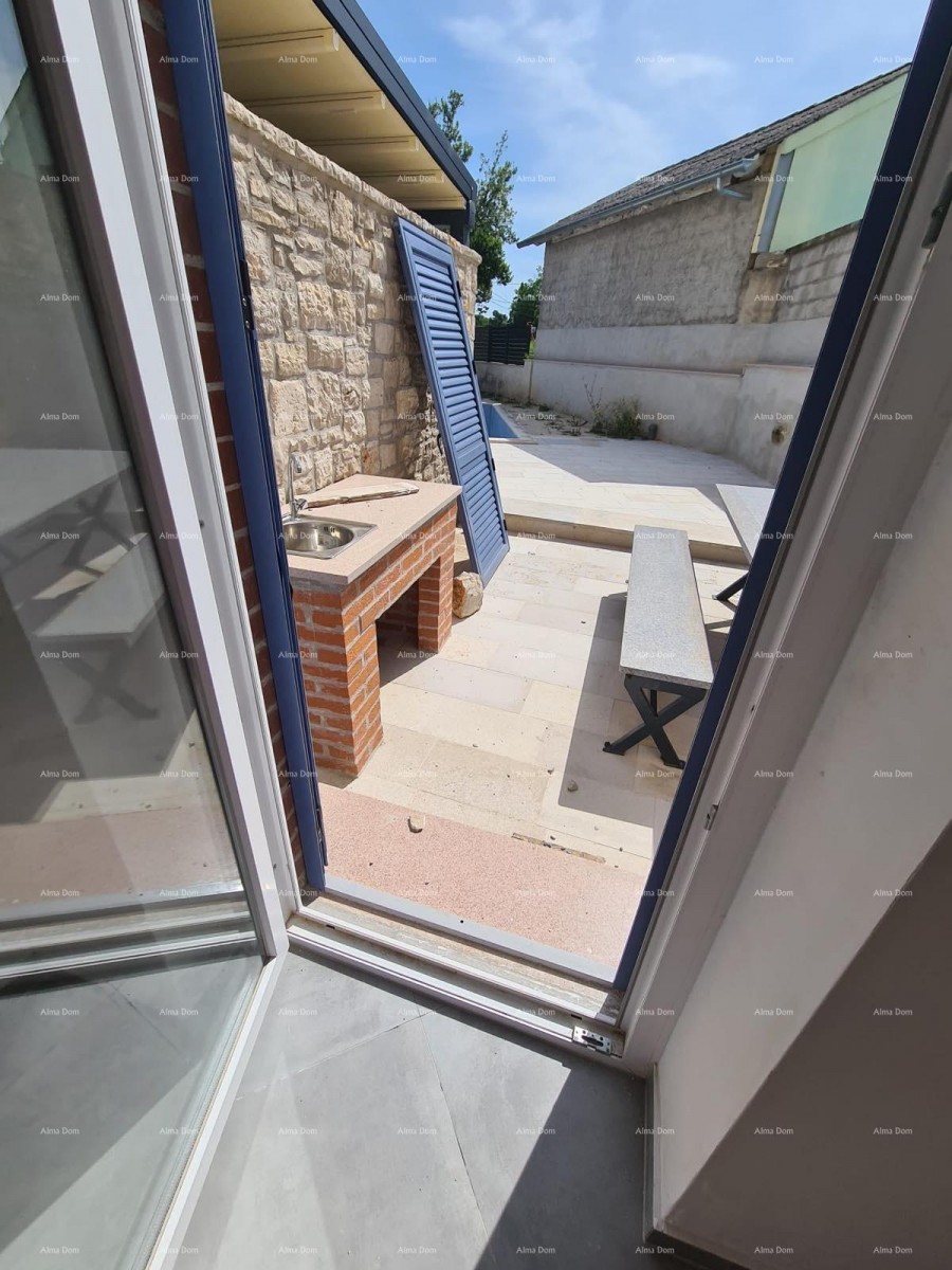 Renovirana kamena kuća s bazenom – mirno selo blizu Svetvinčenta 10