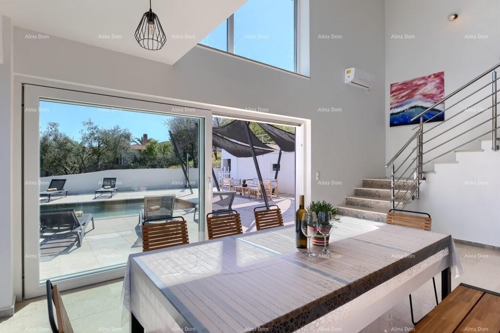 Blizina Labina!Moderna vila s grijanim bazenom i pogledom na more 10