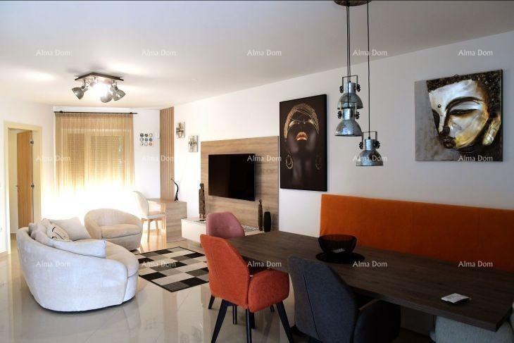 Poreč – Moderno stanovanje s privatnim bazenom 1