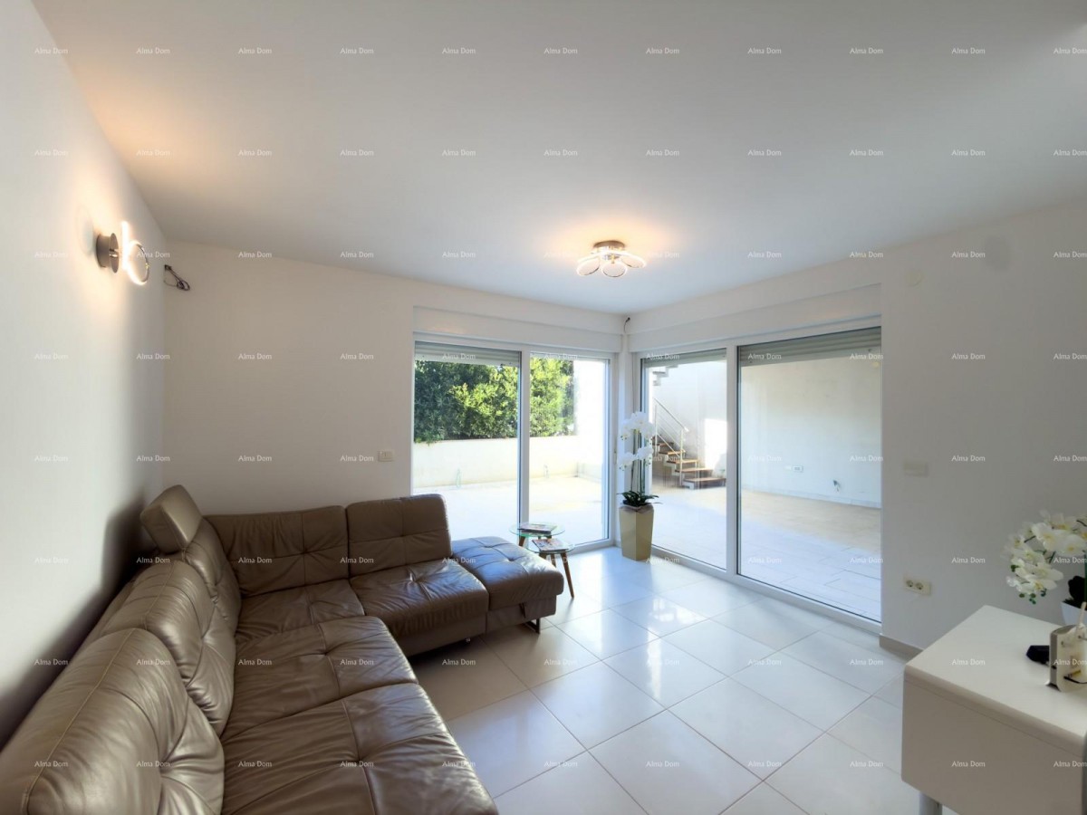 Продается привлекательный дом в Премантуре с видом на море 9