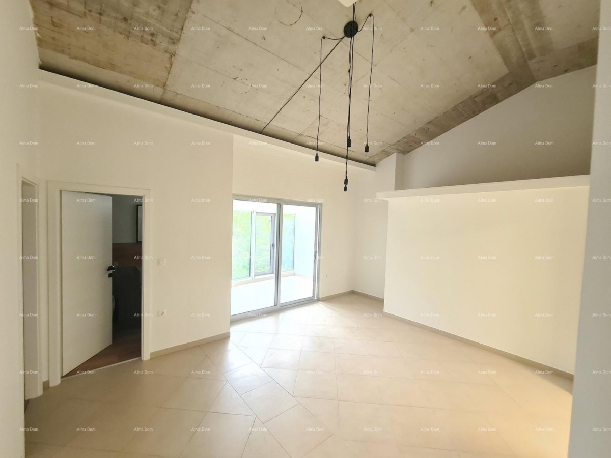 Istra. Pula. Veli vrh. 2