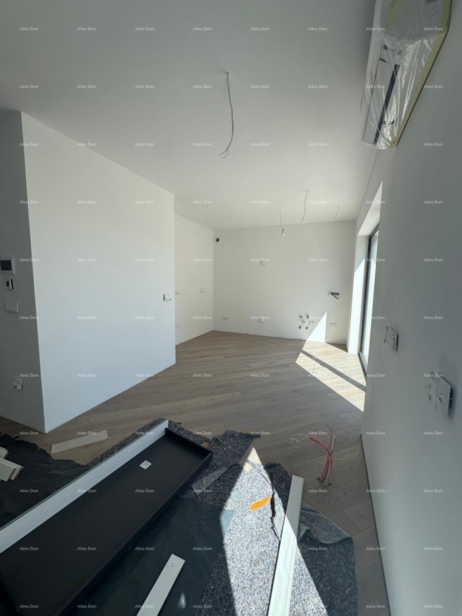 ROVINJ - New construction, large apartment in a TOP location / B 9