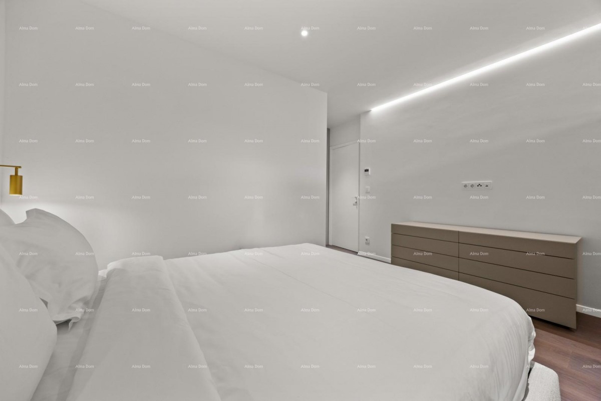 House Umag 33