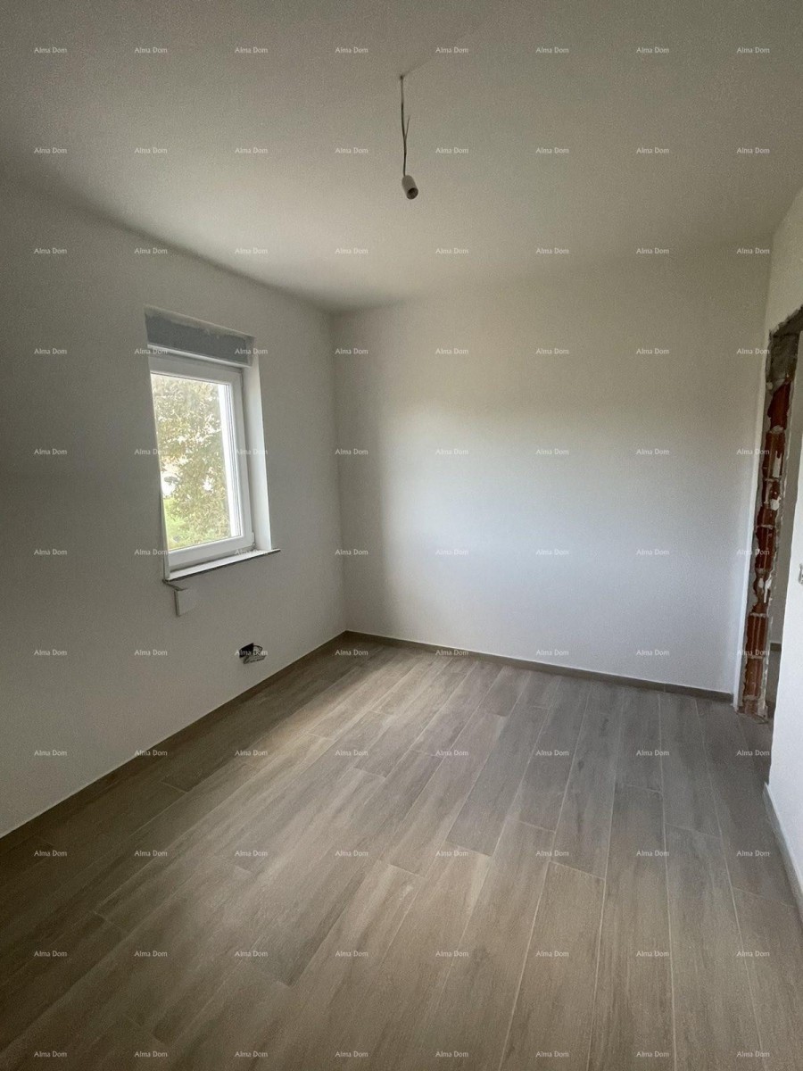 Prodaja hiše s tremi stanovi v Medulinu 21