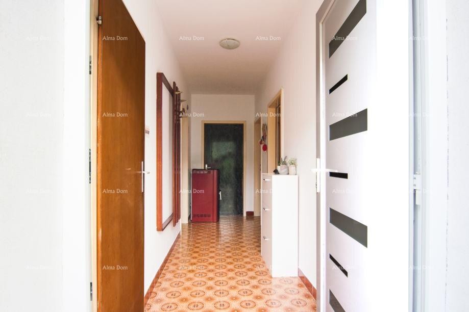 Apartment for sale in Pula, in an attractive location near Marina Veruda 3