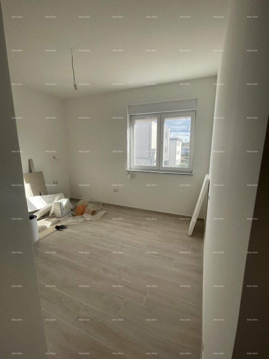 Prodaja hiše s tremi stanovi v Medulinu 10