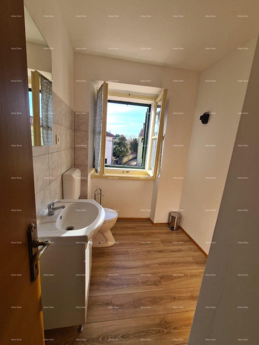 Vendita - Bellissima casa ristrutturata in Istria, nel centro di Marčana! 30