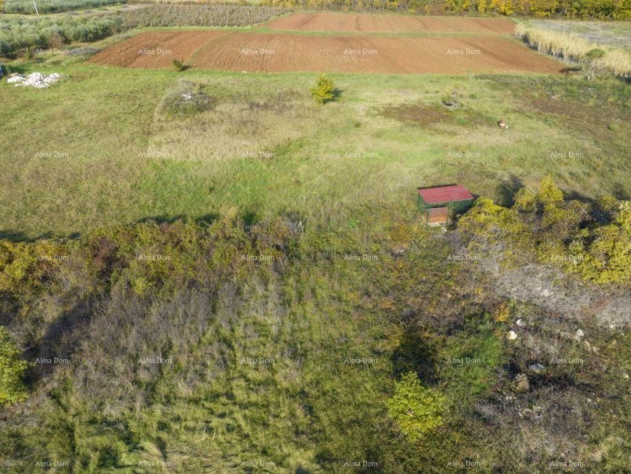 Пореч – 4 строительных участка (800–900 м²) в тихом месте 2