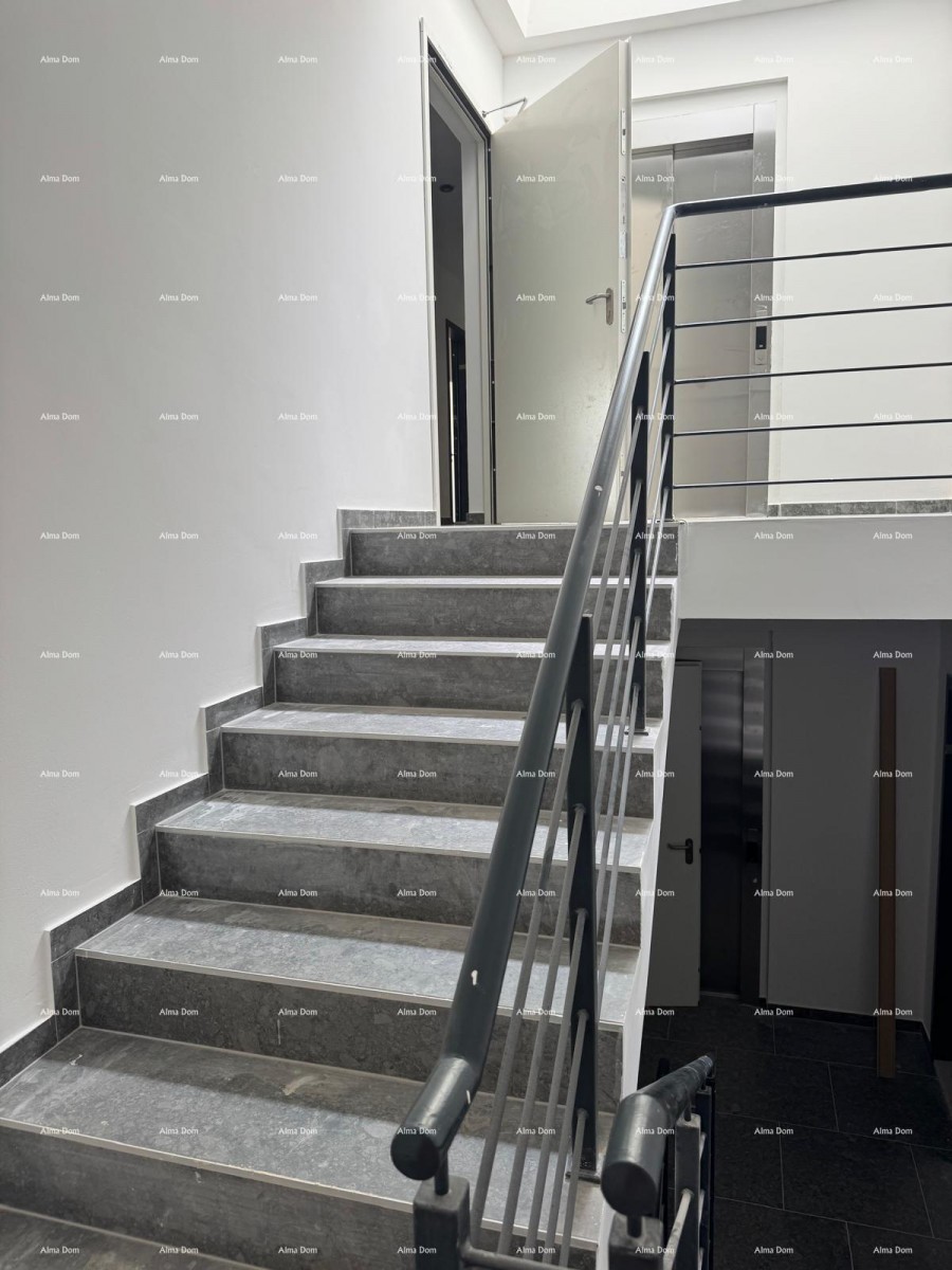 UMAG – Nuova costruzione! Appartamento in un moderno complesso residenziale con due posti auto, S 3-07 16