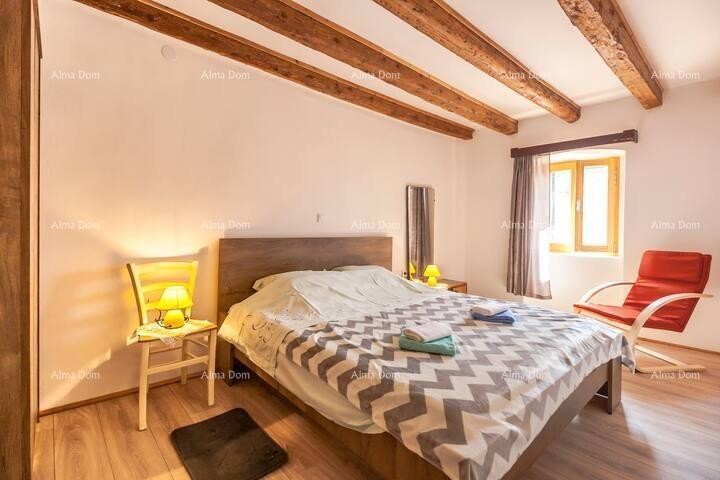 Vendita - Bellissima casa ristrutturata in Istria, nel centro di Marčana! 5