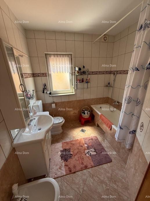 Na prodajo dvojna hiša v Poreču, 2 km od morja 8