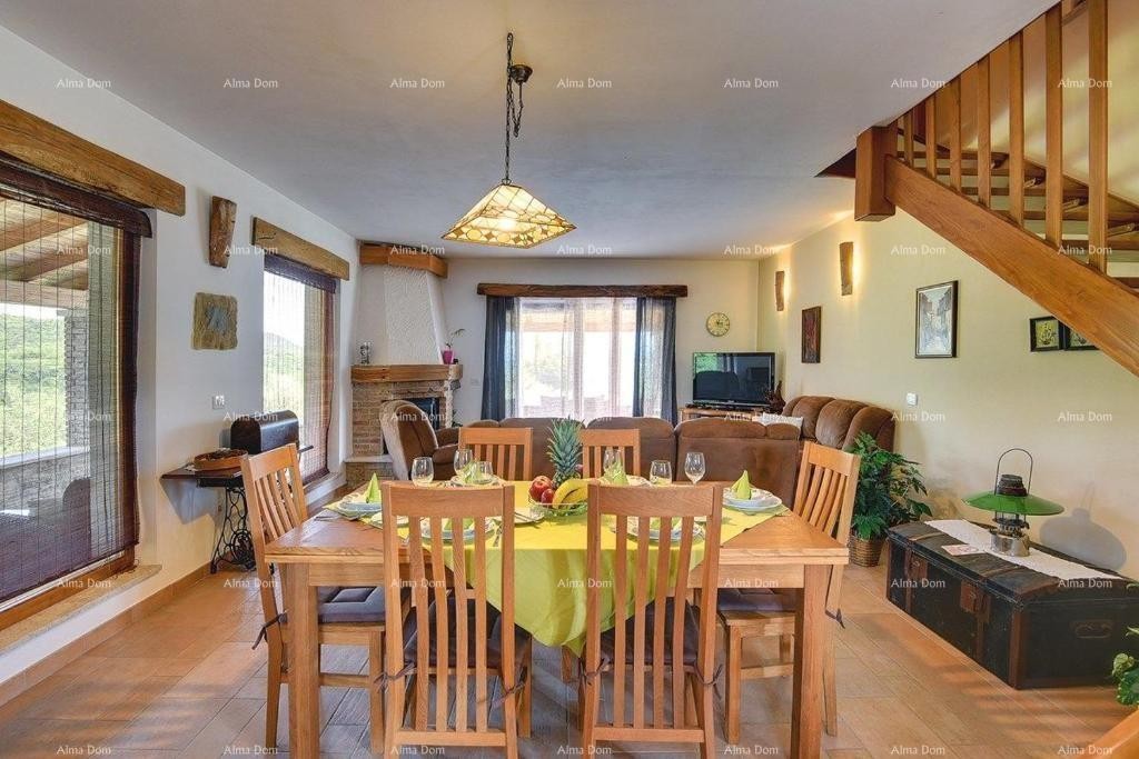 Prodaje se prekrasna vila sa bazenom u blizini Pazina 16