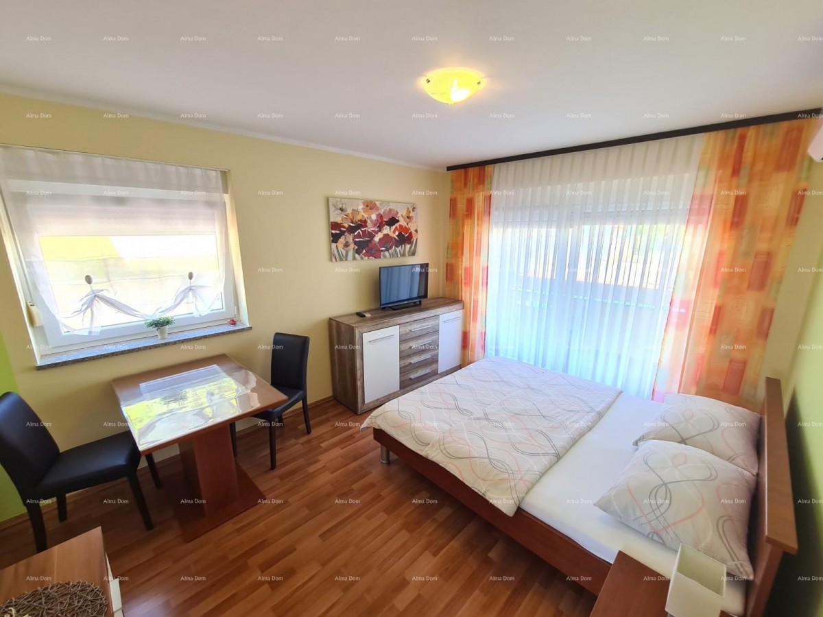 Medulin! House with 6 separate residential units! 14
