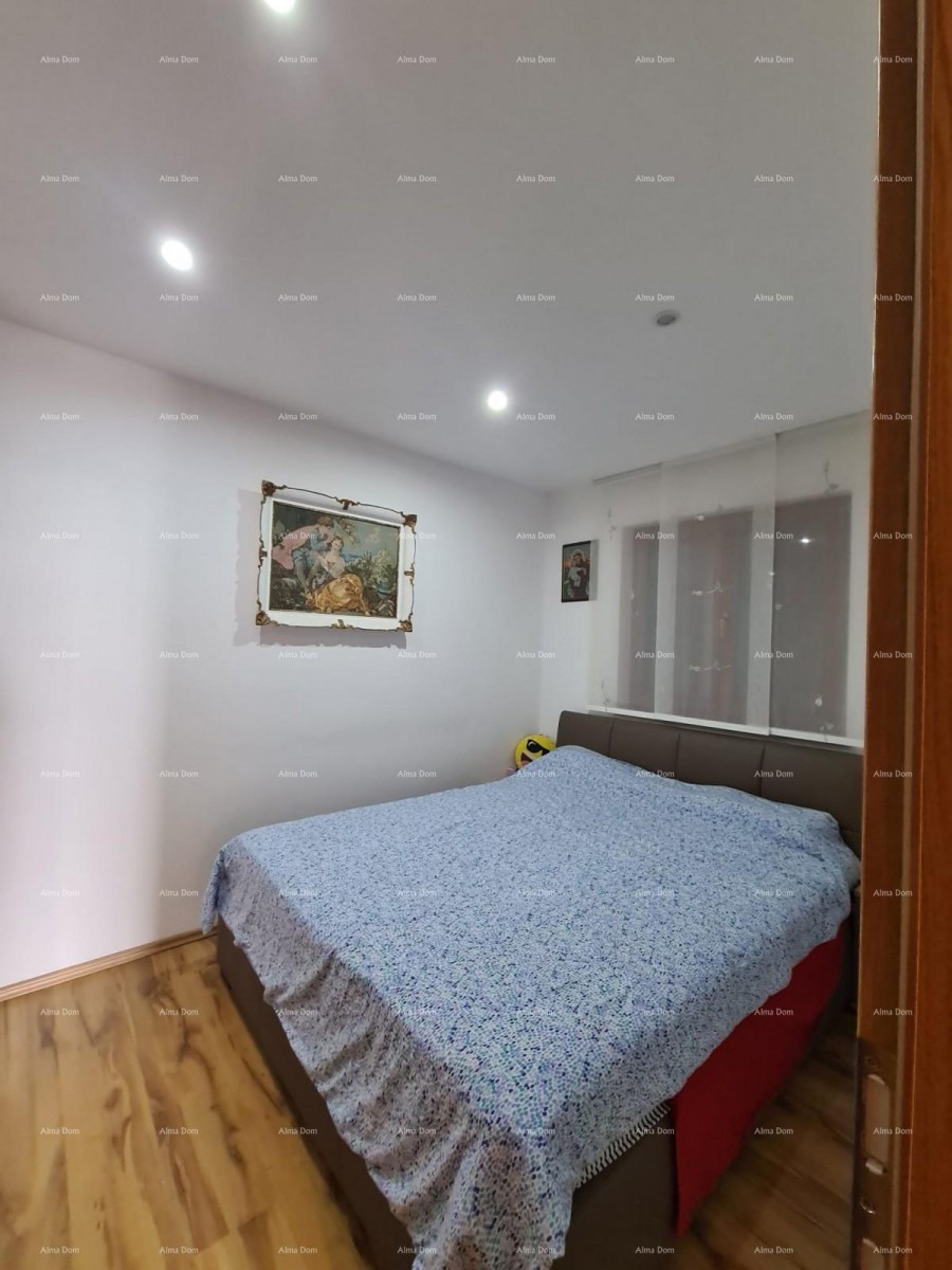 KUĆA SA TRI  APARTMANA,  MEDULIN 40