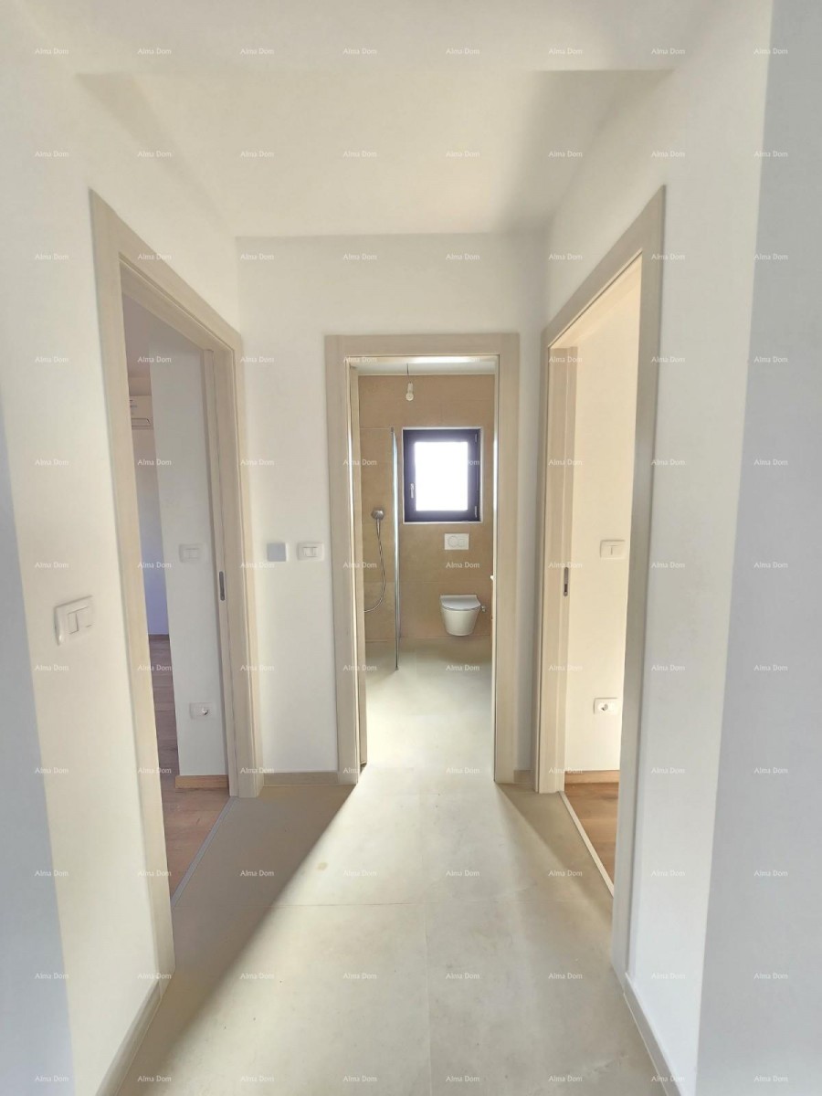 Two-bedroom apartment with a garden near the sea. MEDULIN. 5