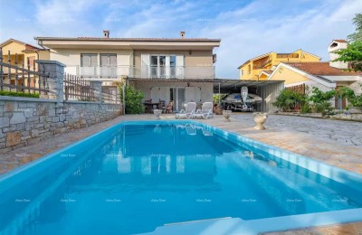 Отличная возможность! Продажа - привлекательный дом с бассейном и ухоженным участком, Банйоле!