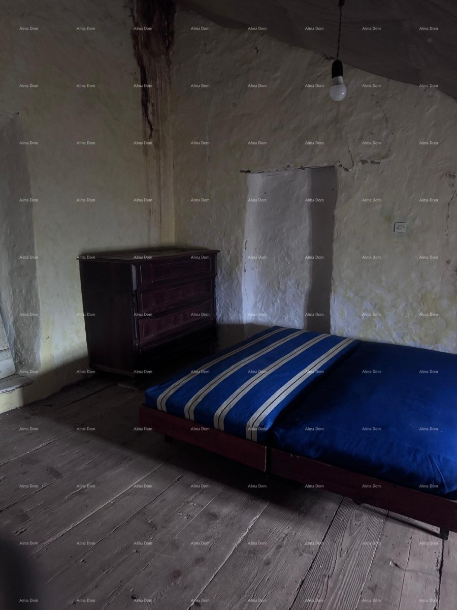 Istarska kamena hiša za renovacijo 19