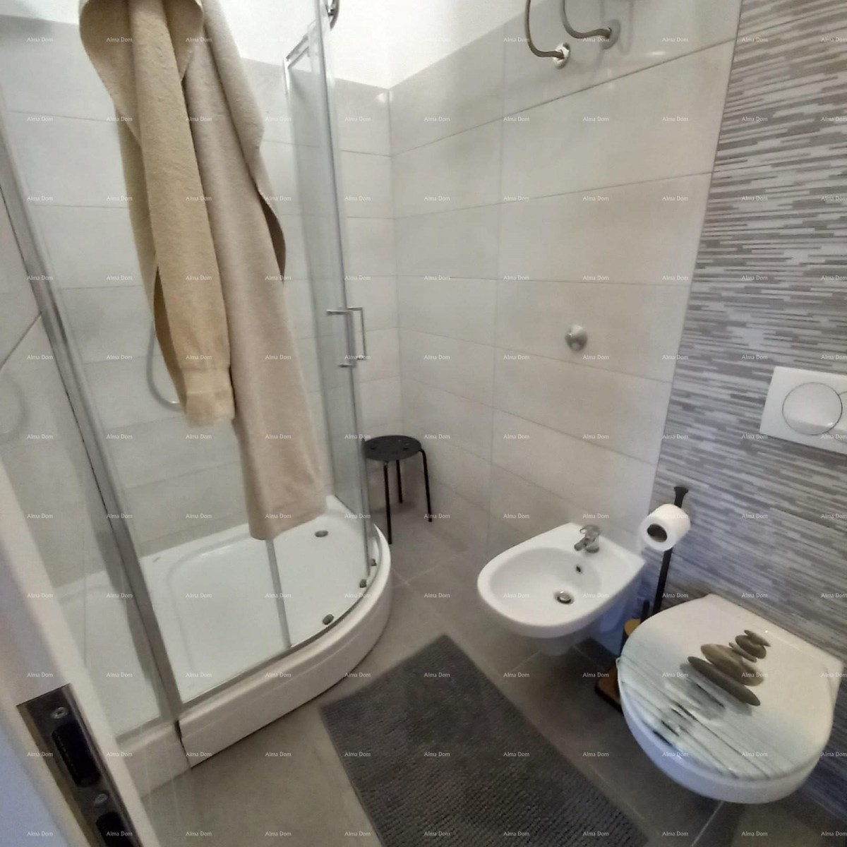 Prodaje se 3-sobni stan na odličnoj lokaciji, Vodnjan 12