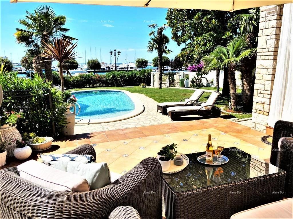 Umag Punta. First row to the sea! With swimming pool! 7