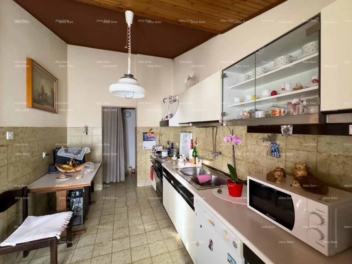 Poslovno-stambena zgrada pored mora, Medulin! 34