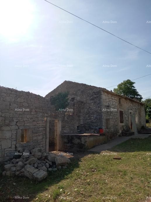 Prodaja istarske kamene kuće za renovaciju, uporabna dozvola, Kršan! 12