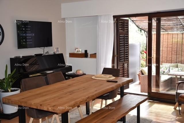 Vendita di una bella casa a duplice famiglia con garage, nei dintorni di Poreč! 6
