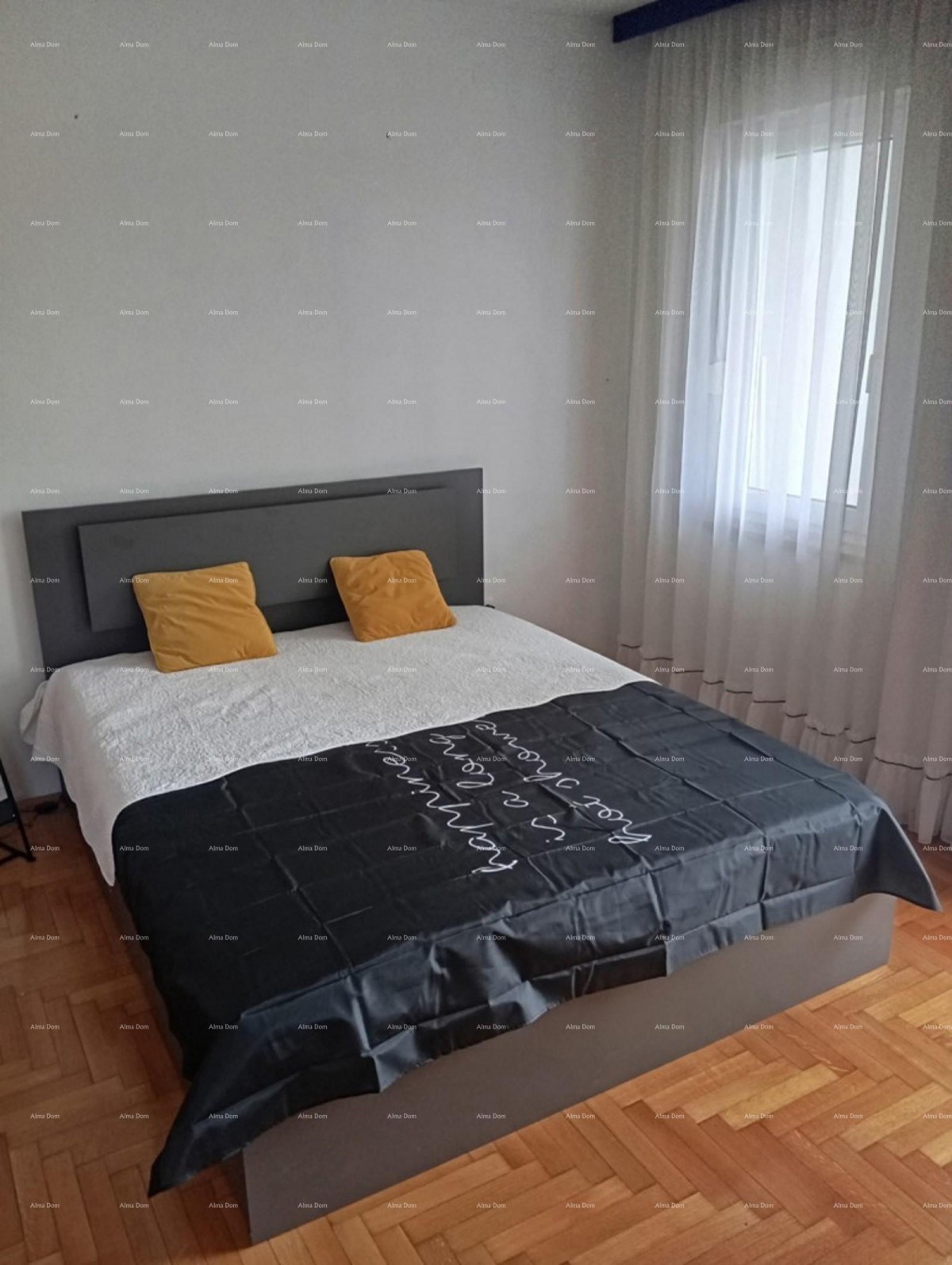 Prodaje se stan na odličnoj lokaciji u Puli-Veruda, blizina mora! 3