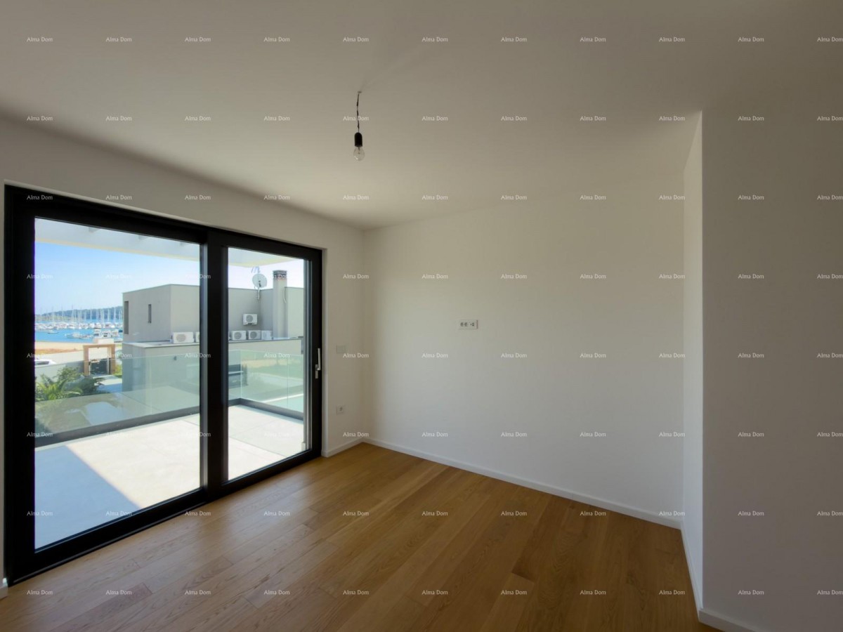 Moderna vila 100 m od morja! 45