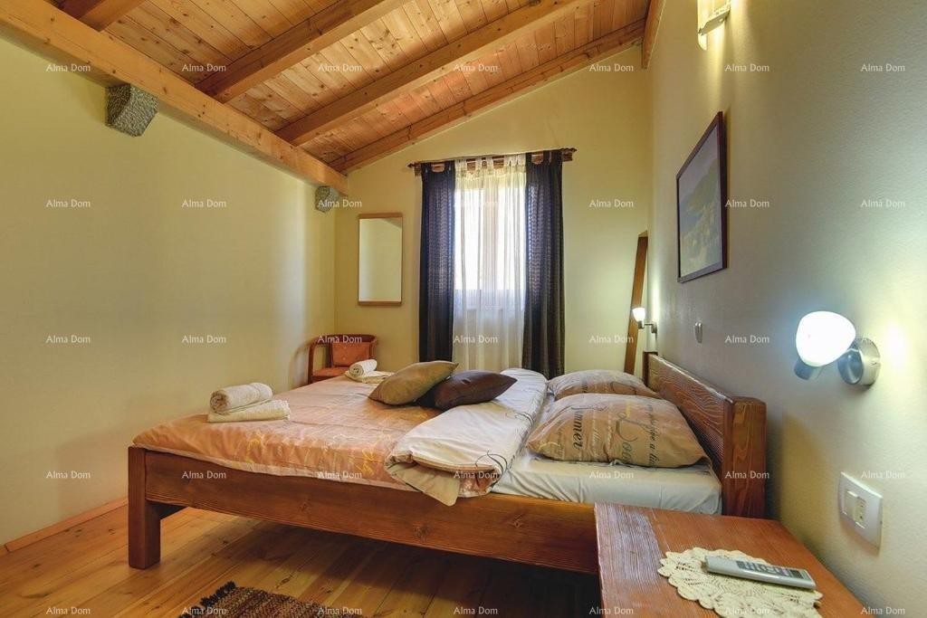 Prodaje se prekrasna vila sa bazenom u blizini Pazina 28