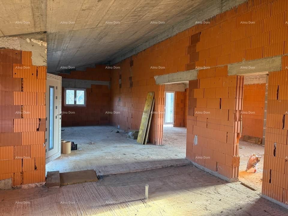 Kuća  u roh-bau fazi s velikom okućnicom – Cerovlje 6