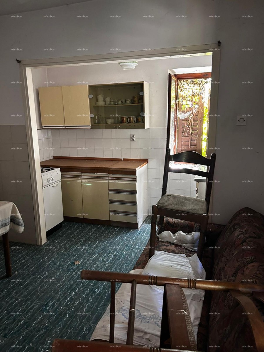 Prodaja hiše s skednjem in zemljiščem v bližini Barbana! 12