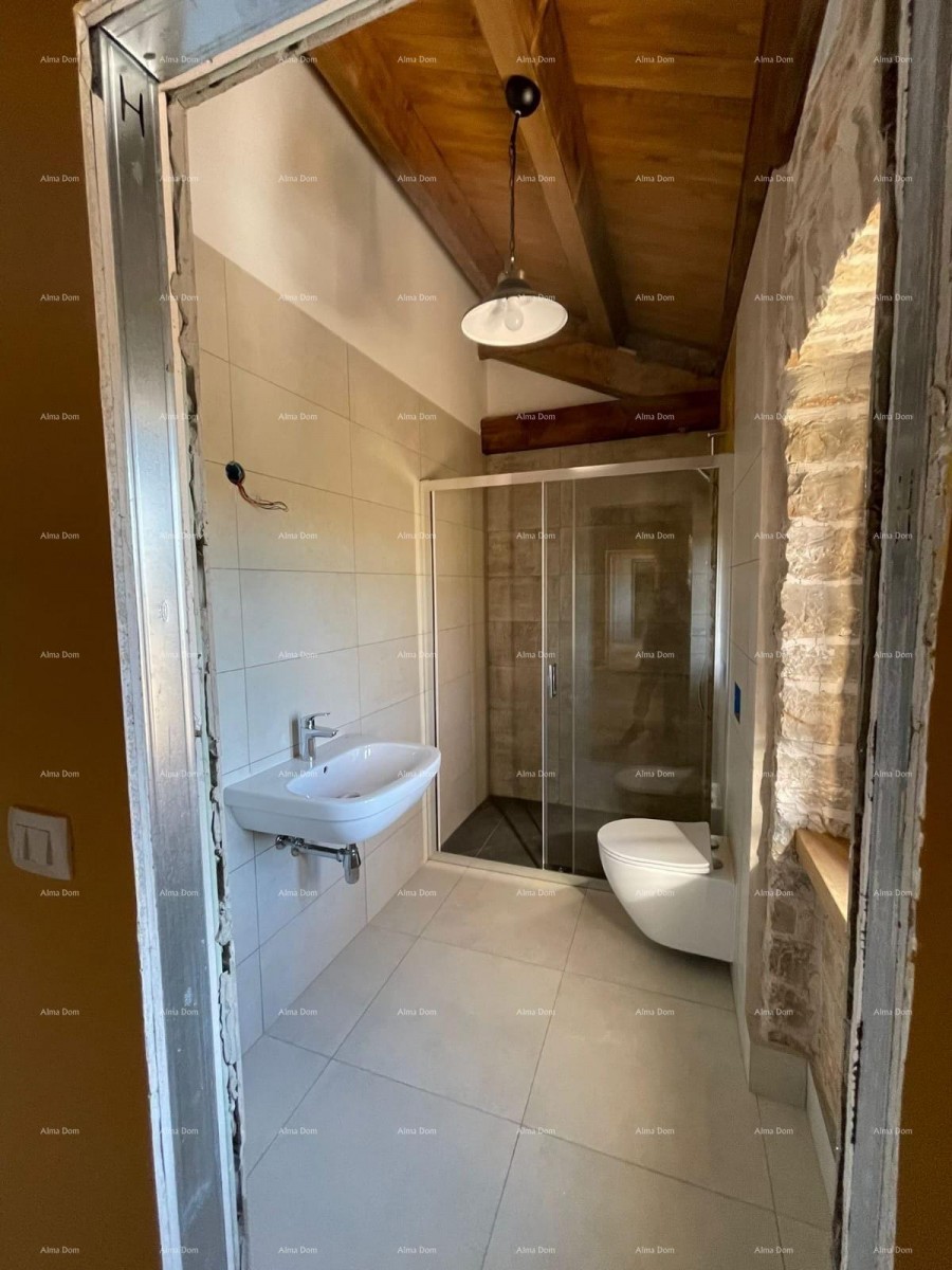 Renovirana istarska kuća s bazenom i dvorištem – mirna lokacija, općina Barban 9