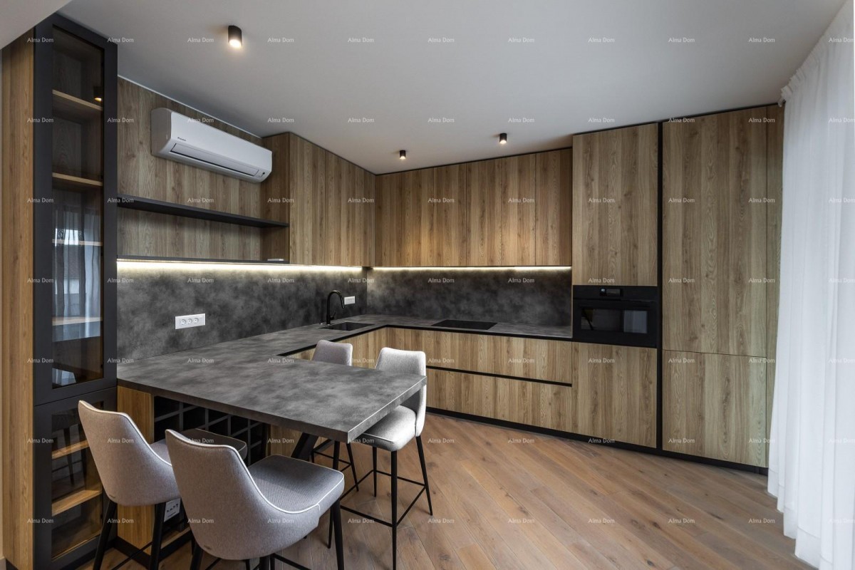 РОВИНЬ, Борик – Новая роскошная квартира в престижном районе, в 200 метрах от моря 3