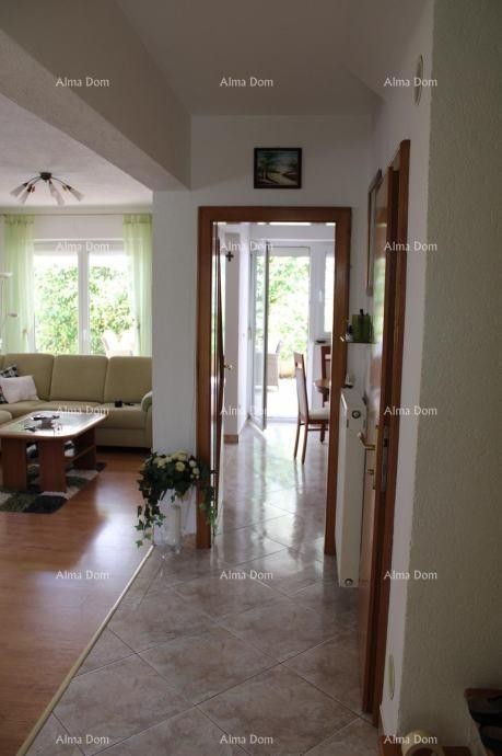 Na prodajo dvojna hiša v Poreču, 2 km od morja 5