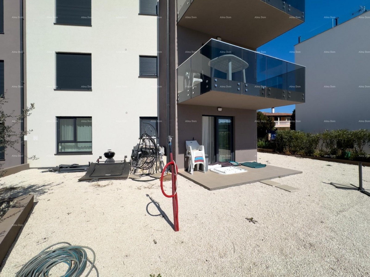 Stiamo vendendo un nuovo appartamento con un ampio giardino a Medolino! 21