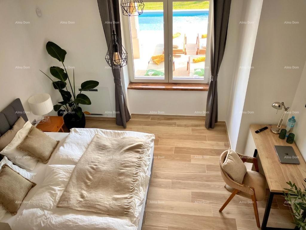Bella e moderna casa in vendita, Parenzo 21