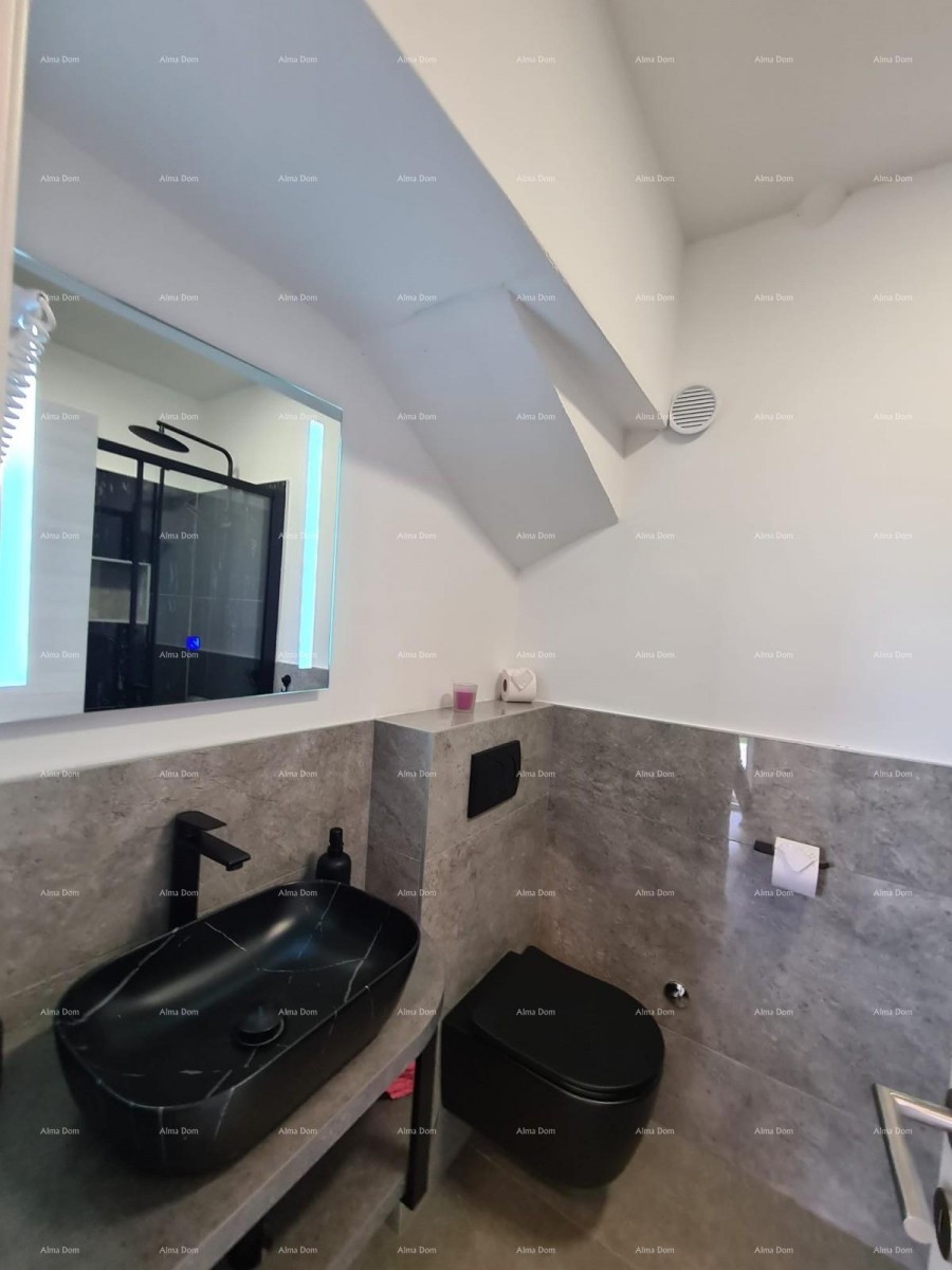 MEDULIN, KUĆA s ukupno 10 apartmana. Fucane 35