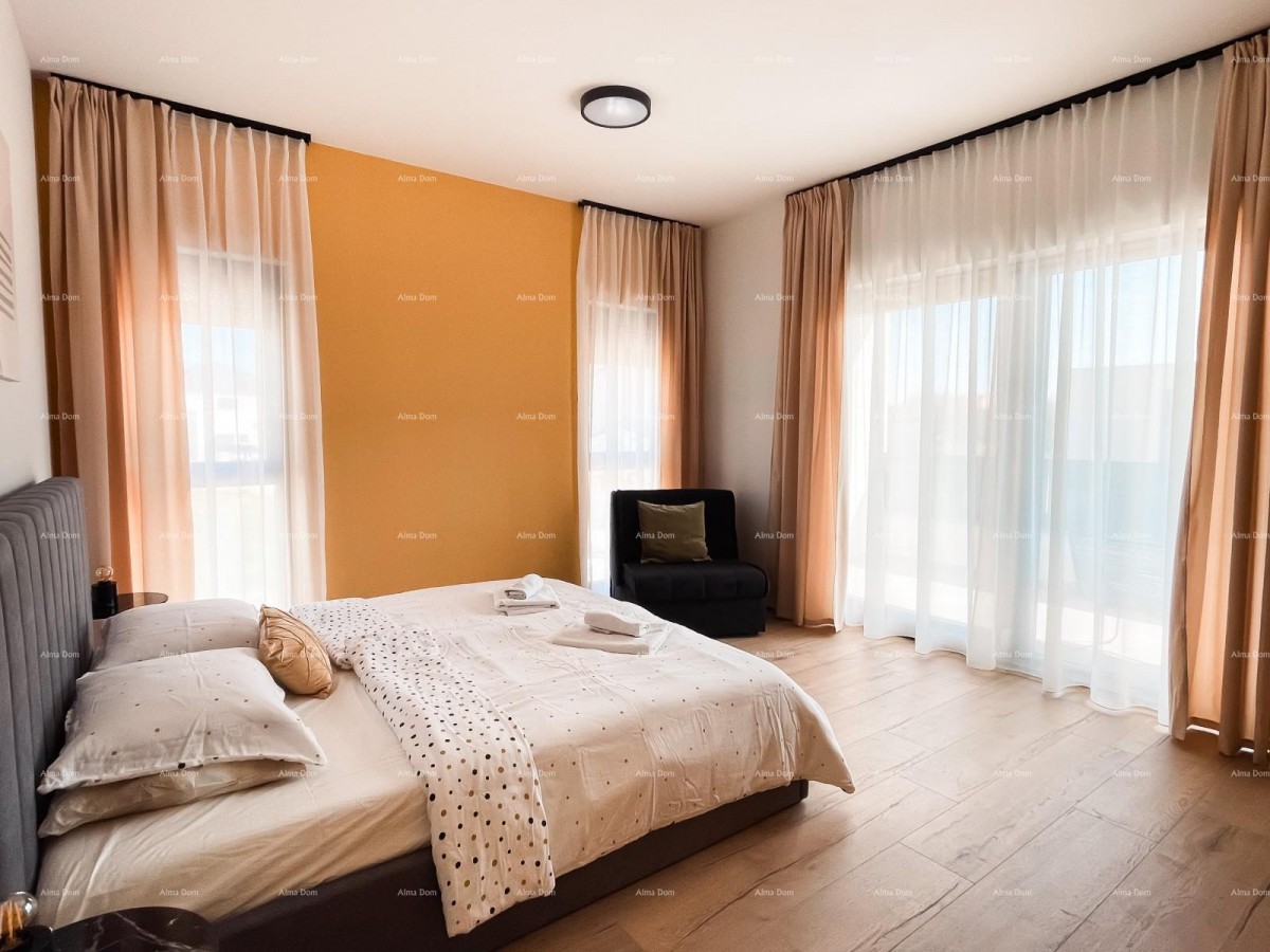 Top location, Pomer! Modern two-story house with pool and jacuzzi! 19