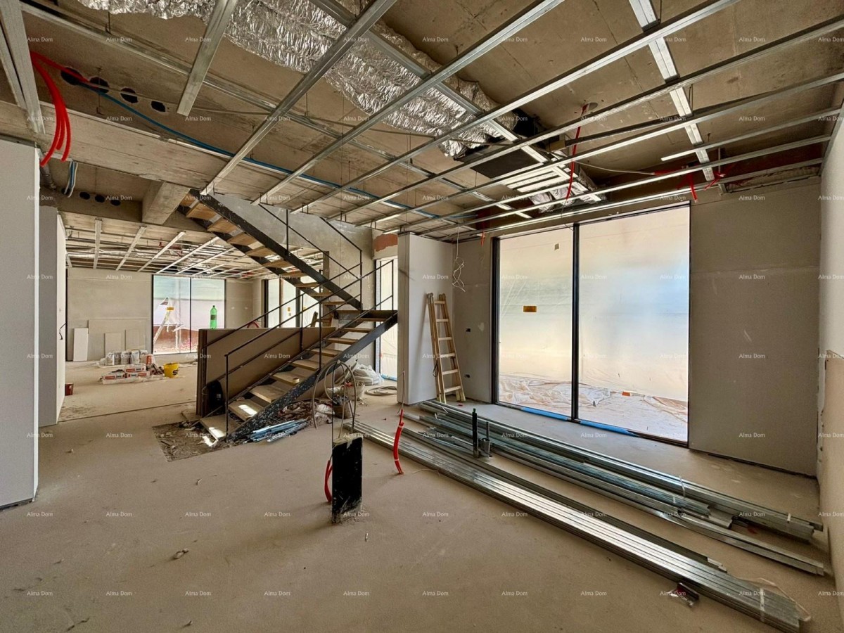 Продается современная вилла в Ровине 34