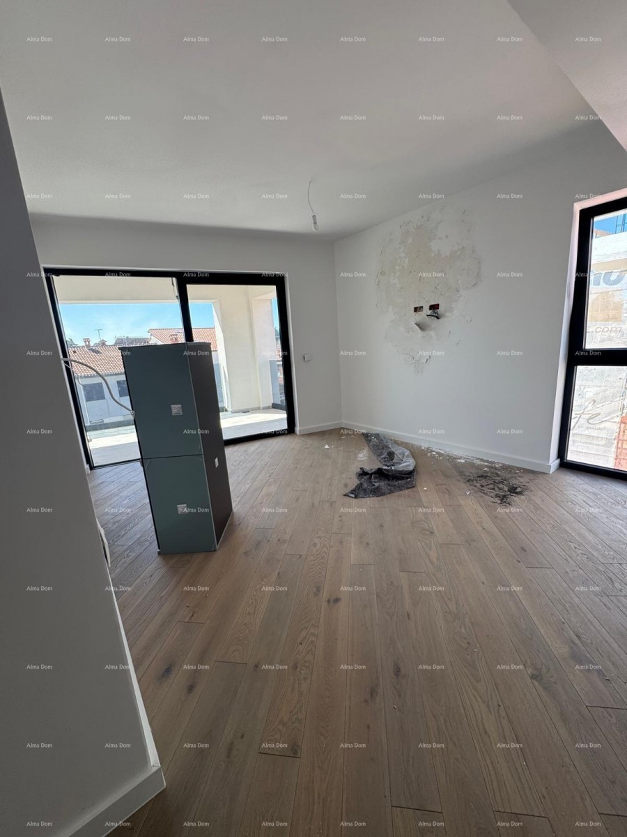 APPARTAMENTO IN VENDITA A ROVIGNO. CON VISTA MARE. 13