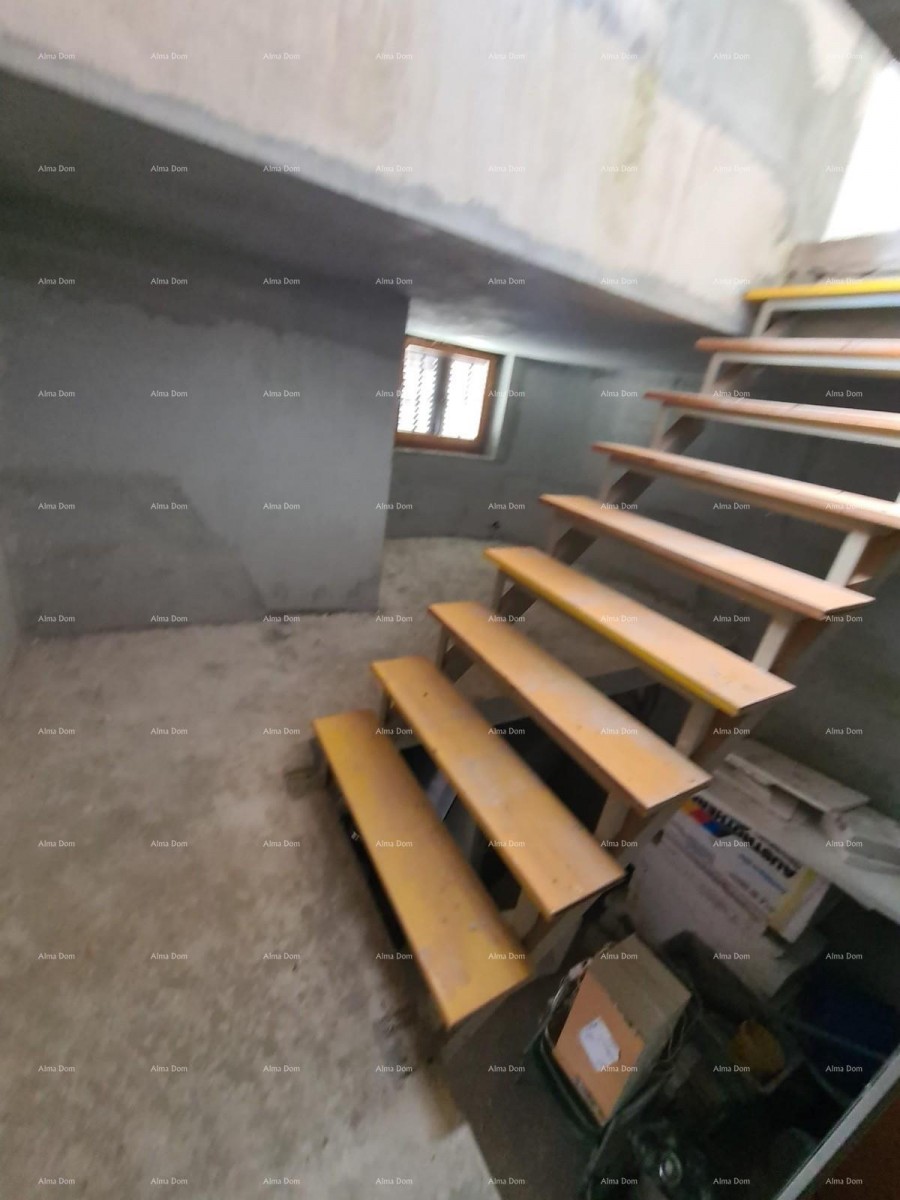 For sale: House with two apartments – Fažana 16