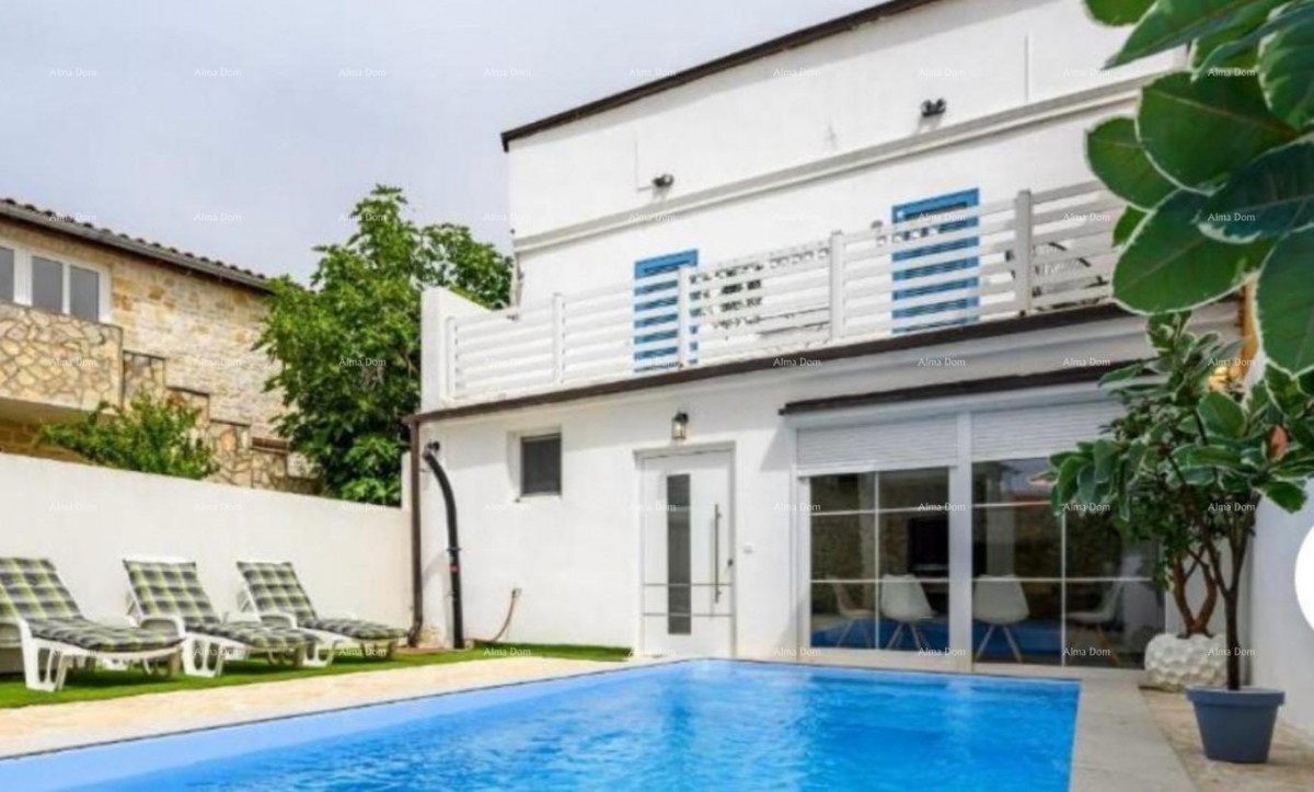 In vendita moderna casa, vicino a Poreč 1