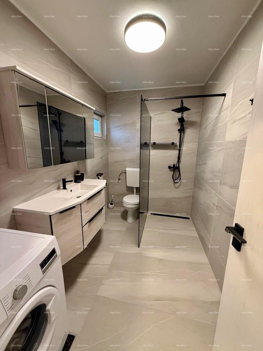 Prodaja - prenovljena hiša na odlični lokaciji z dvema apartmajema in čudovitim razgledom, Medulin! 11