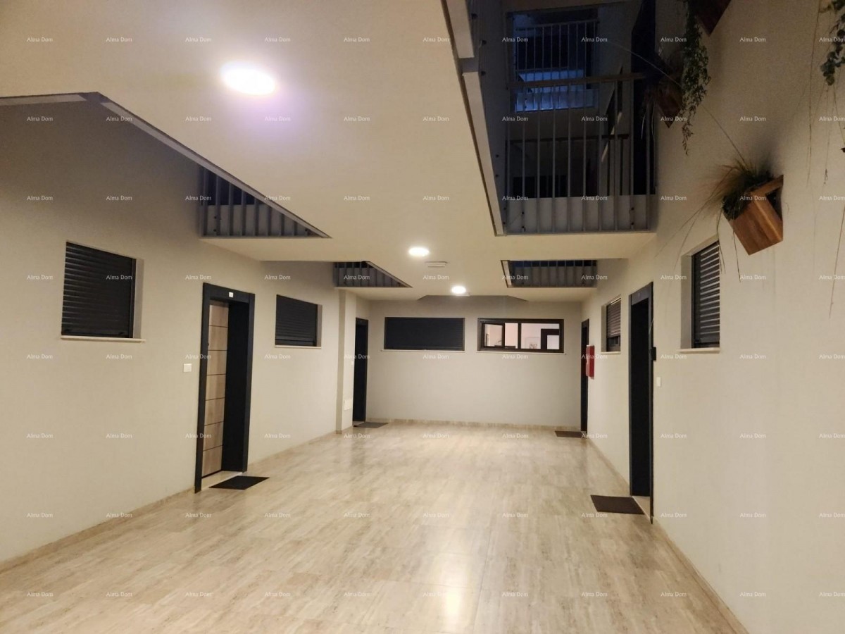 STOJA Moderen stan s terasom 80 m², 100 m od morja v Puli! 18
