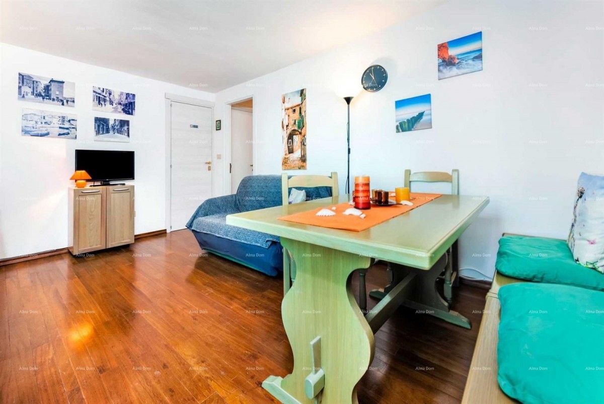 Rovinj – Apartment with a Sea View in the Heart of the City, 50 m from the Sea 9