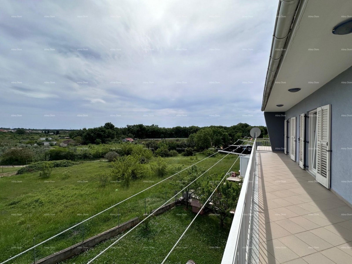 We are selling an apartment in a quiet location. Busoler. 16