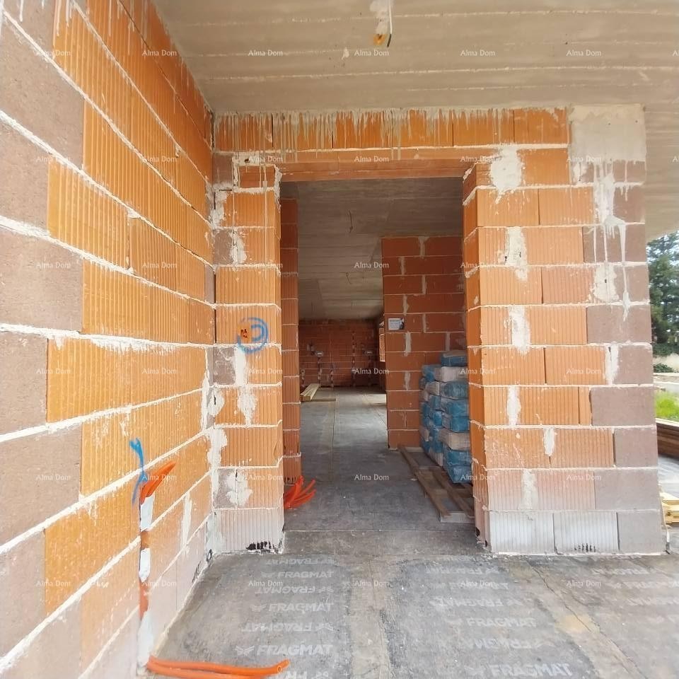 Na prodaju hiša v gradnji – Muntić. 5