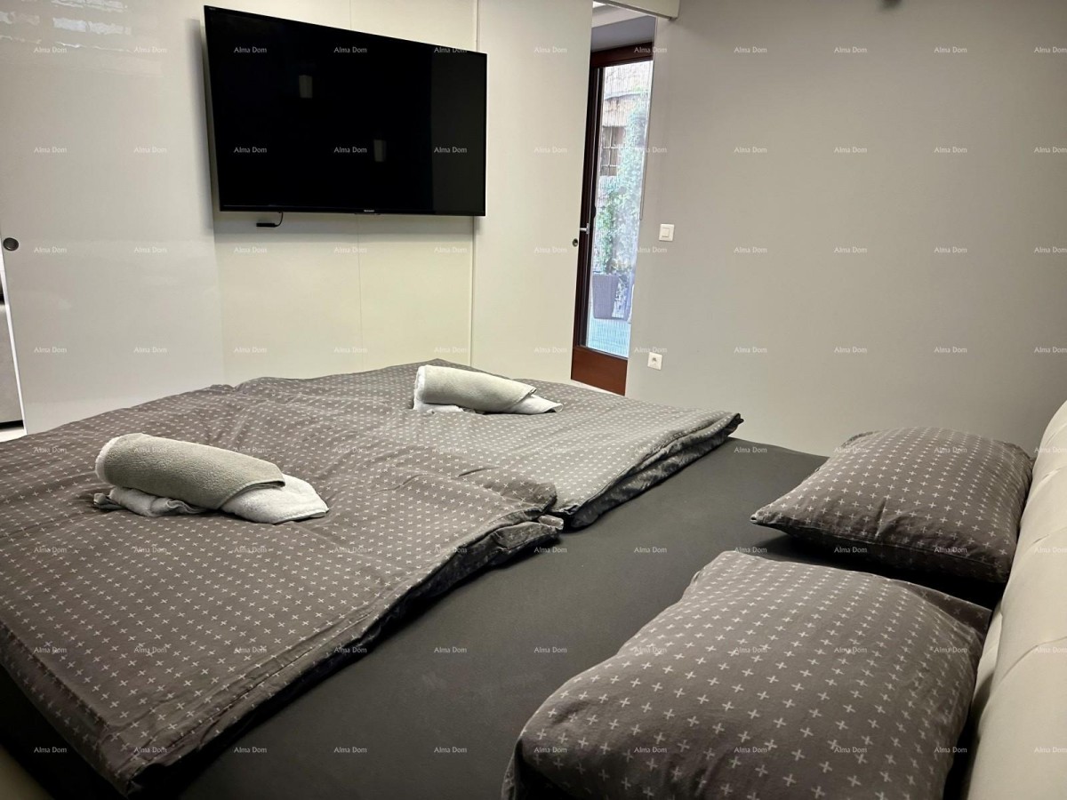 Čudovita hiša s tremi etažiranimi apartmaji v starem mestnem jedru Poreča! 20